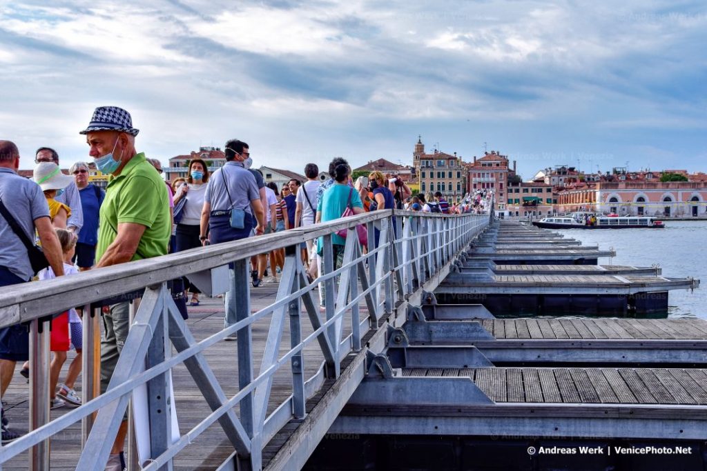 Eine der Attraktionen beim jährlichen Redentore-Fest in Venedig.