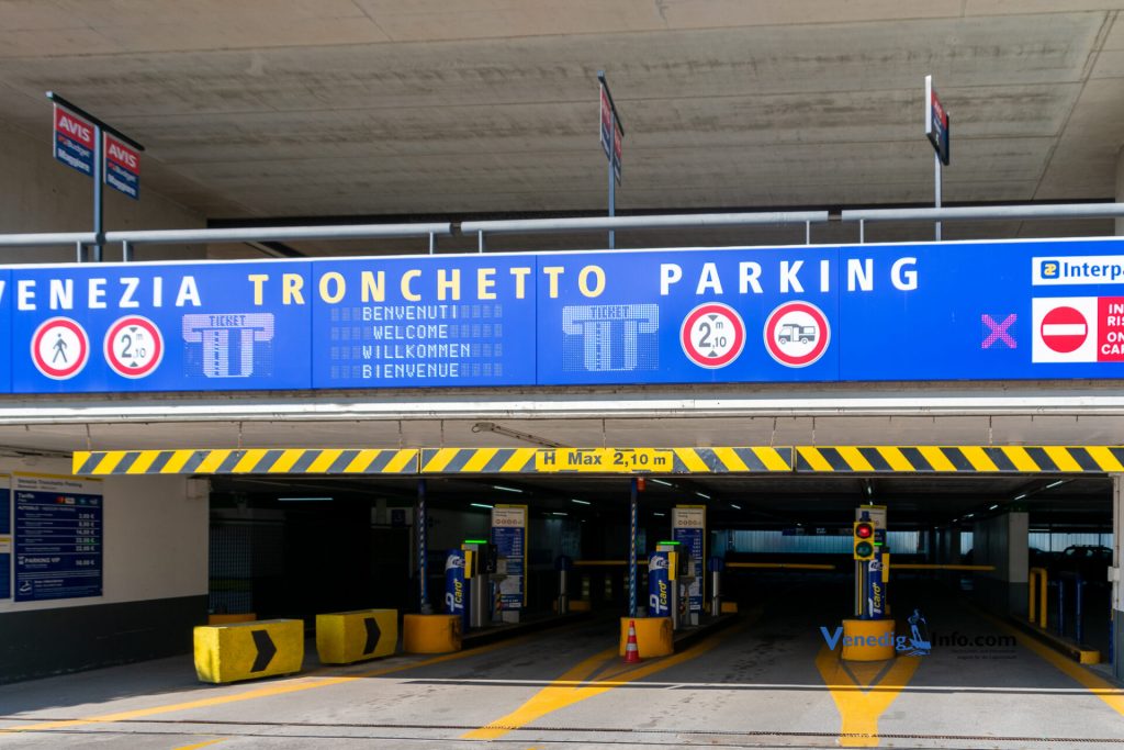 Alles über Parkplätze in Venedig – Hier findest du die besten Deals!